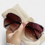 Women's sunglasses with gradient effect