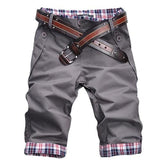 Heidi – High-quality shorts with a belt and checkered pattern
