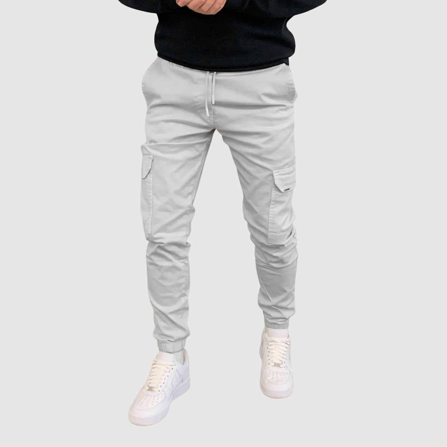 Gergely – Stylish and practical cargo pants