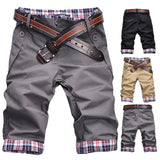 Heidi – High-quality shorts with a belt and checkered pattern