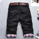 Heidi – High-quality shorts with a belt and checkered pattern