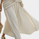 Daisy Bamboo Linen Set with Elegant Striped T-Shirt and Loose Trousers for a Modern and Comfortable Style