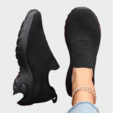 Classic sneakers in an everyday style