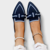 Women's flat shoes with bow design