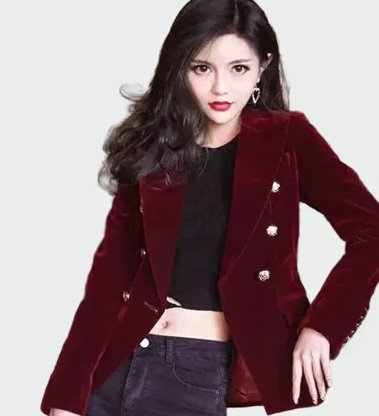 Réka - Elegant black coat
