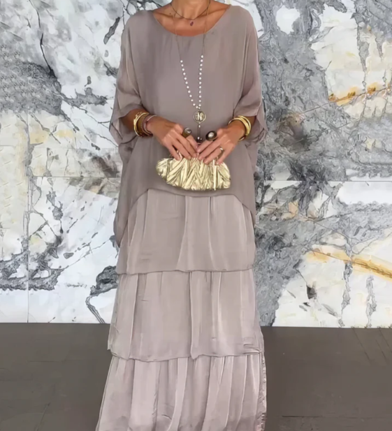 Lara – Elegant, Long, Loose-Fitting Dress