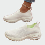 Classic sneakers in an everyday style