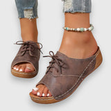 Saskia – Vintage-inspired sandals