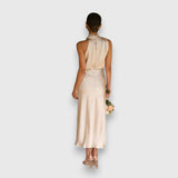 Zenaida - Elegant Dress with a Feminine Vibe